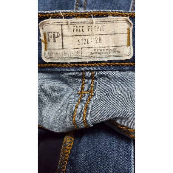 The Free People Skinny Jeans Size‎ 28 Medium Wash Distressed Tapered Leg - Picture 4 of 6